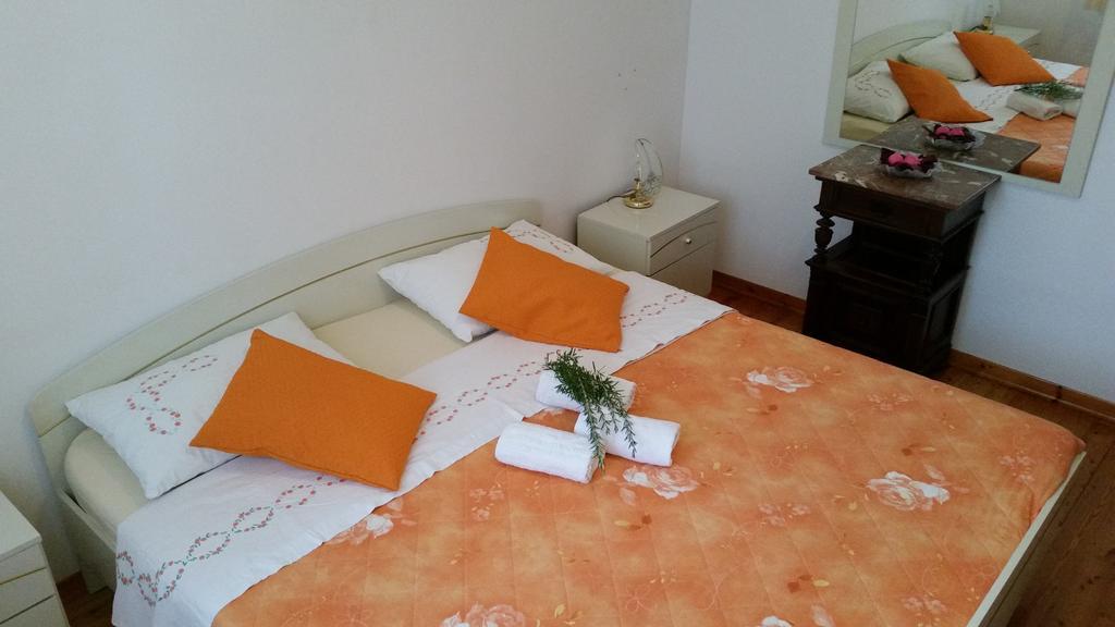 Apartments Milica Umag Szoba fotó